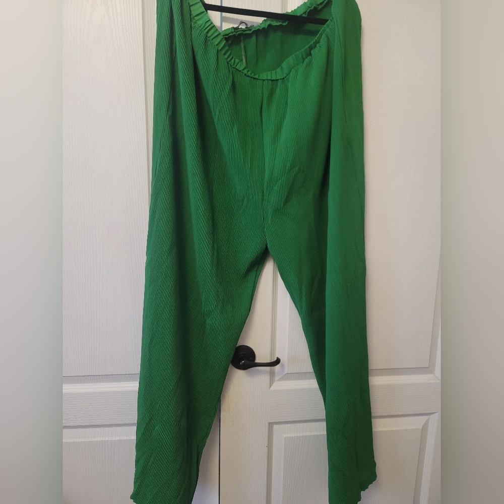 PrettyLittleThing Emerald Green Trousers